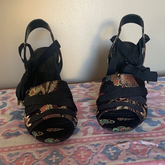 Topshop Shoes - TopShop Roscoe Sandals